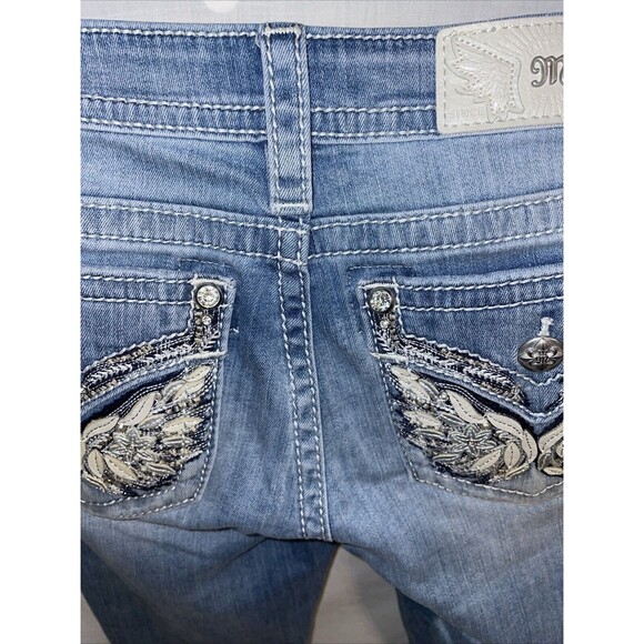 Miss Me Women’s Midrise Capris Size 28x22 Blue Rodeo Cowgirl Western City - Picture 9 of 12